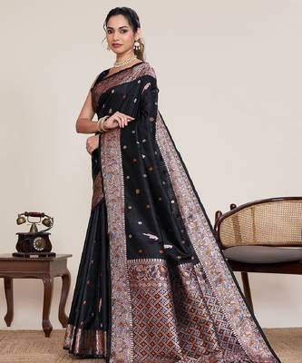 Black zari work jacquard saree with blouse 3