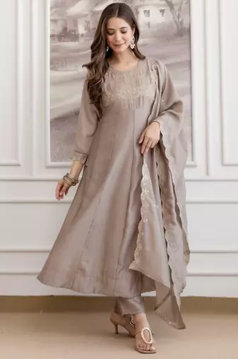 Mauve color smart ethnic vichitra fabric suit for elegant party looks