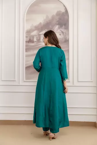 Teal color smart ethnic vichitra fabric suit for elegant party looks