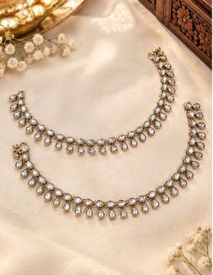 Kundan white mehandi-plated agate stone anklets 2