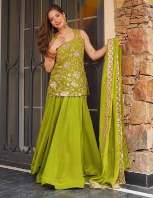 Green color koza silk fabric beautiful designer embroidery work ethnic partywear attire 4