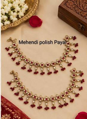 Maroon mehandi-plated agate stone anklets 2