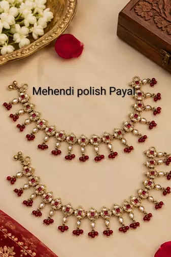 Maroon mehandi-plated agate stone anklets