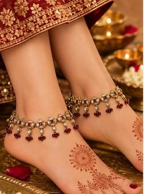 Maroon mehandi-plated agate stone anklets 3
