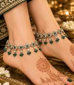 Green mehandi-plated agate stone anklets