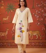 Peach color smart and elegant casual formal style kurta set for girls