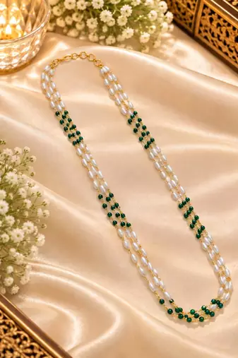 Green gold-plated moti mala three-line necklace