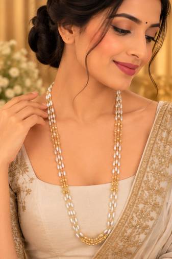 White gold-plated moti mala three-line necklace