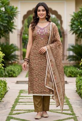 green shimmer linen ethnic partywear salwar kameez 1