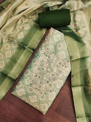 green shimmer linen ethnic partywear salwar kameez 3