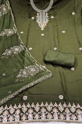 mehendi embroidered salwar kameez for graceful ethnic looks 3