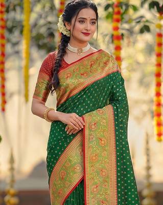 dark green smart woven jari designer ethnic ceremonial silk blend saree 3
