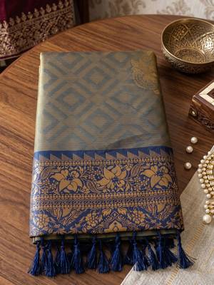 grey woven designer ethnic silk blend saree for traditional looks 4