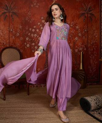 Lilac cotton embroidered kurta set with dupatta. 3