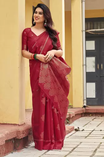 red khadi silk blend fabric woven paithani pallu designer girlie trendy saree