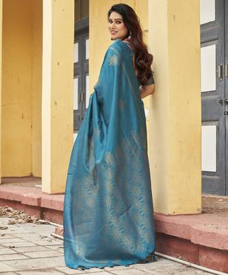 firozi khadi silk blend fabric woven paithani pallu designer girlie trendy saree 2