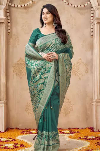 green smart graceful handloom silk blend fanric woven designer saree