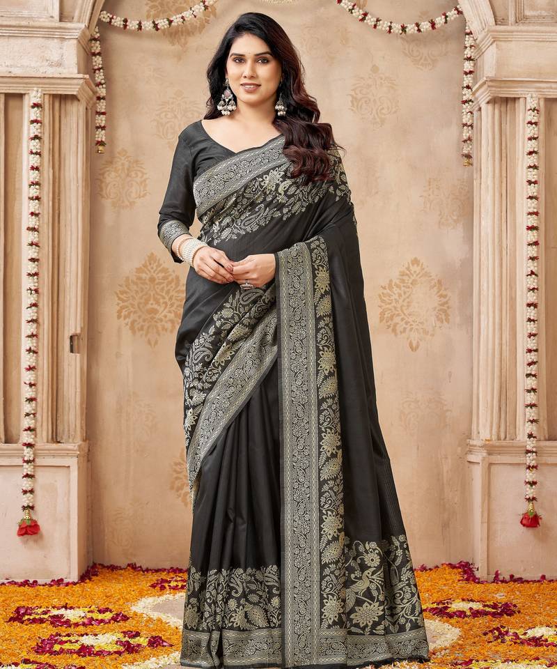 black smart graceful handloom silk blend fanric woven designer saree