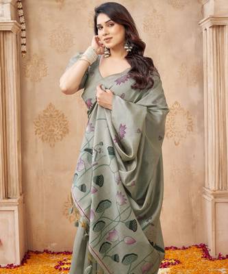 Grey color jute linen beautiful sophisticated rich looks saree 3