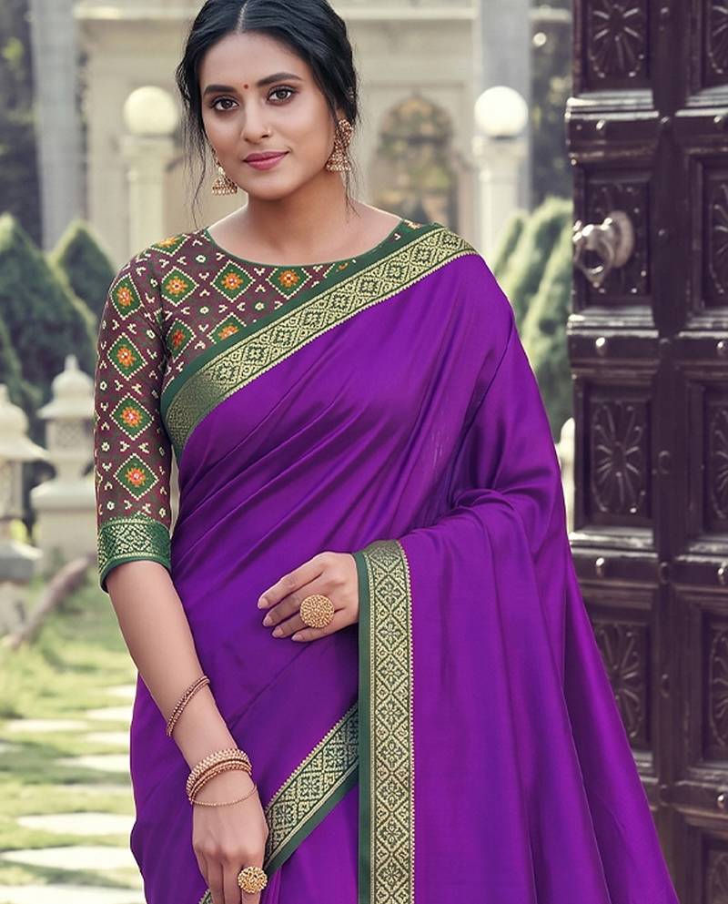 Purple color smart woven designer silk fabric trendy beautiful saree