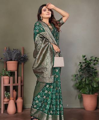 Green color satin silk jacquard weaving designer fancy beautiful saree 4
