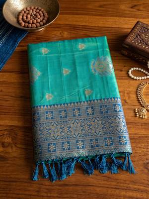 Rama color woven designer silk ethnic trandy saree 4