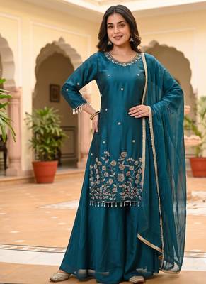 Women teal blue embroidered kurta palazzo set with dupatta 3