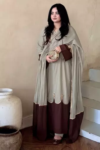 Women beige & chocolate  scallop hem embroidered kurta pant set with dupatta