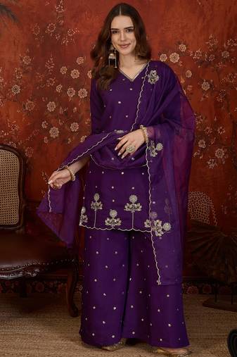 Purple cotton blend embroidered kurta plazzo set with Dupatta.