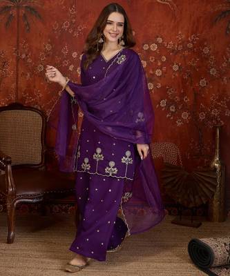Purple cotton blend embroidered kurta plazzo set with Dupatta. 2