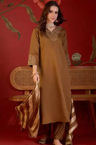 Brown silk blend embroidered kurta set with Dupatta.