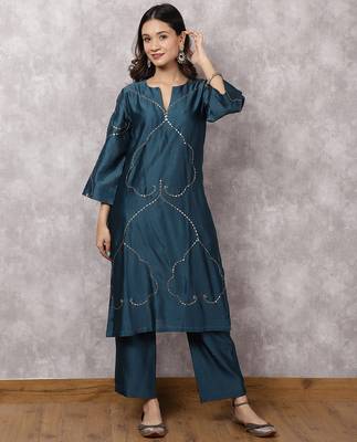 Teal silk blend chanderi hand embroidered suit set with dupatta 2