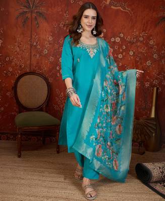 Blue silk blend embroidered kurta set with dupatta. 3
