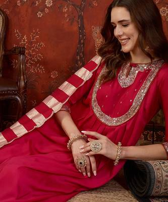 Rani cotton silk embroidered kurta set with dupatta. 1