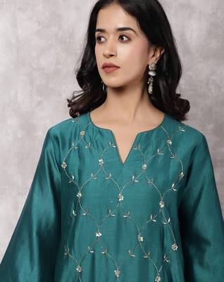 Teal silk blend chanderi hand embroidered suit set 2