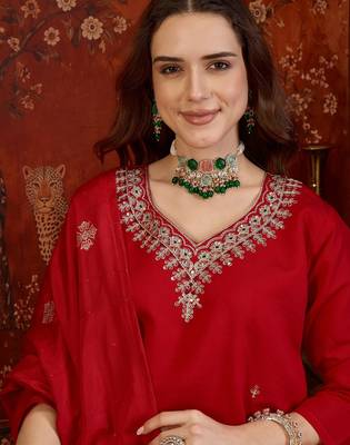 Red silk blend embroidered kurta set with dupatta. 3