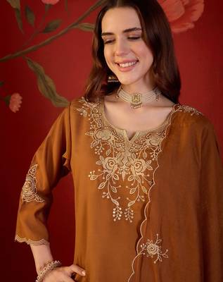 Brown silk blend embroidered kurta set with dupatta. 3