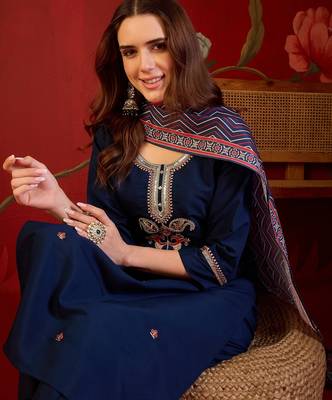 Teal silk blend embroidered kurta set with dupatta. 1