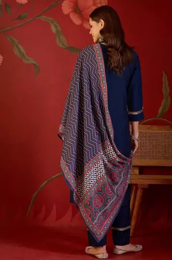 Teal silk blend embroidered kurta set with dupatta.