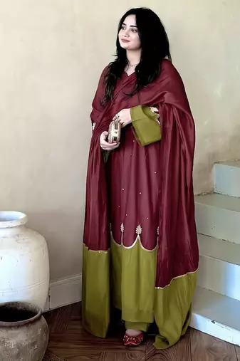 Women maroon & olive green embroidered straight kurta with pant and dupatta set