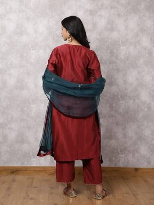 Maroon chandbali silk blend chanderi suit set with dupatta, stitched 4