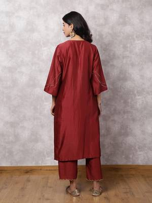 Maroon chandbali silk blend chanderi suit set, stitched 4