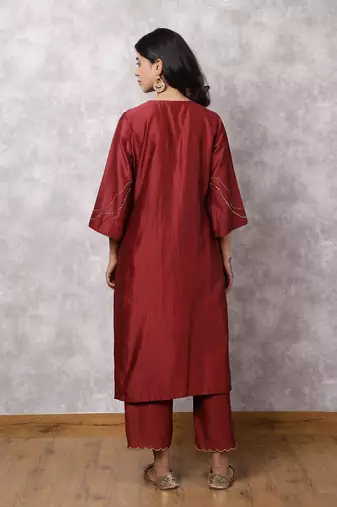 Maroon chandbali silk blend chanderi suit set, stitched