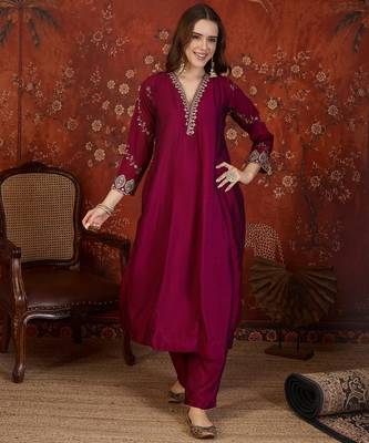 Wine silk blend embroidered anarkali kurta set with dupatta. 4