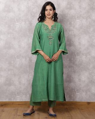 Green chanderi kurta set with hand embroidered yoke, stitched 1