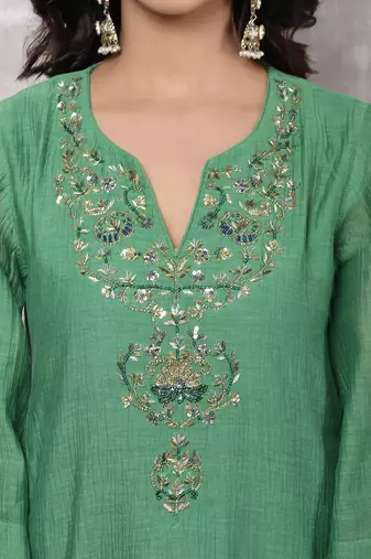 Green chanderi kurta set with hand embroidered yoke
