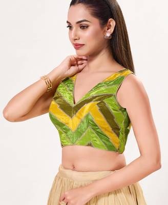 women's position-print padded back-open sleeveless saree blouse 3