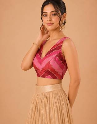 women's position-print padded back-open sleeveless saree blouse 3