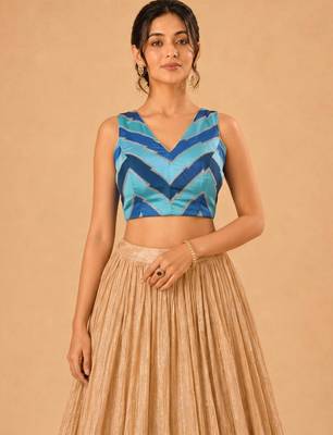 women's position-print padded back-open sleeveless saree blouse 1
