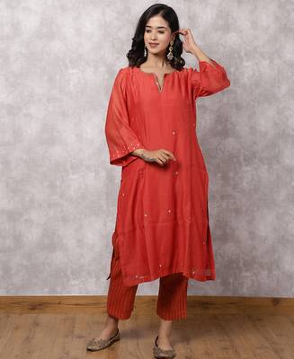Red chanderi sequin highlight kurta set 1